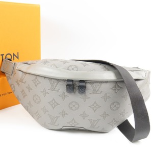 98976★1円スタート★LOUIS VUITTON ヴィトン 新品同様 現行 RFID 定価35.3万 ディスカバリーバムバッグPM シャドウ M46108 ボディバッグ